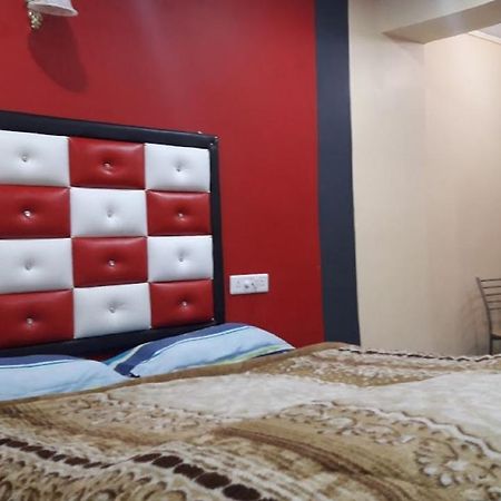 Hotel Monson Srīnagar Zewnętrze zdjęcie