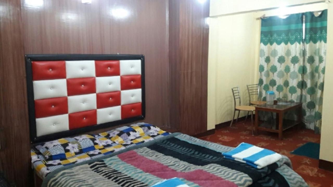 Hotel Monson Srīnagar Zewnętrze zdjęcie