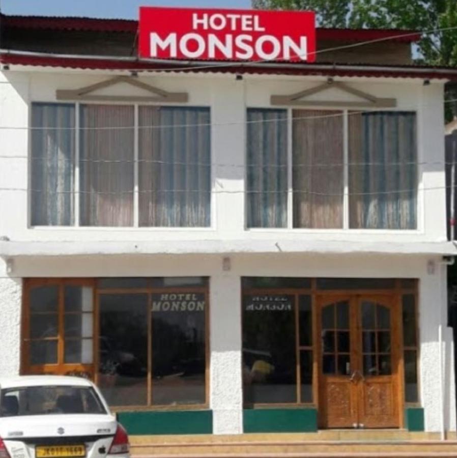 Hotel Monson Srīnagar Zewnętrze zdjęcie